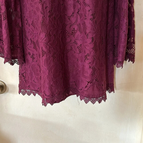 Lulus cranberry lace shift dress with bell sleeves size M - Picture 6 of 14
